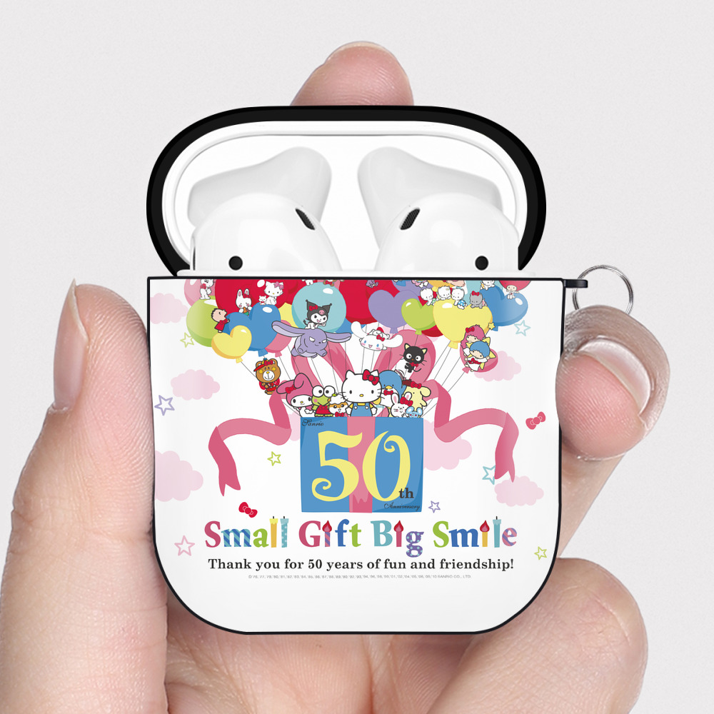 （画像用） Hello Kitty ハローキティ AirPods 第2世代保護ケース ハードシェル ブラック 耐衝撃・防指紋・カラビナ付き