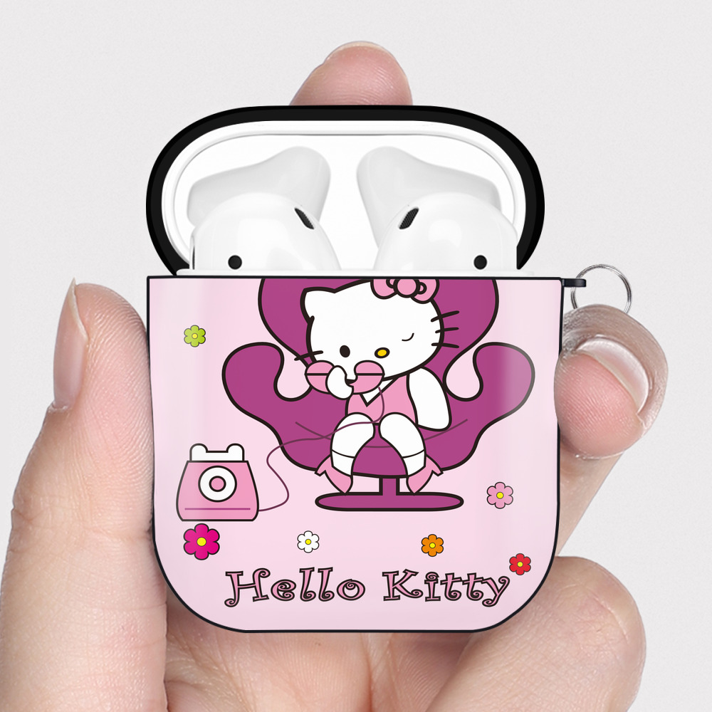 （画像用） Hello Kitty ハローキティ AirPods 第2世代保護ケース ハードシェル ブラック 耐衝撃・防指紋・カラビナ付き