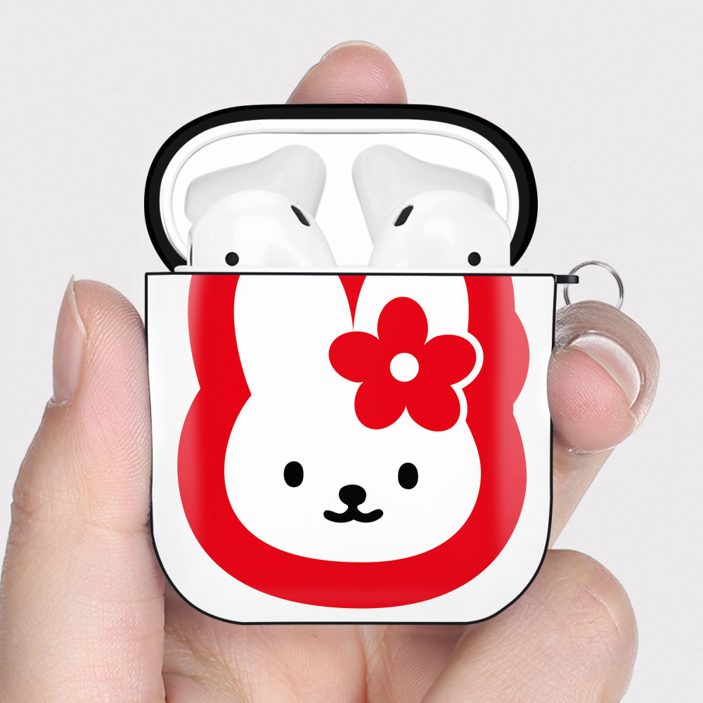 （画像用） Hello Kitty ハローキティ AirPods 第2世代保護ケース ハードシェル ブラック 耐衝撃・防指紋・カラビナ付き