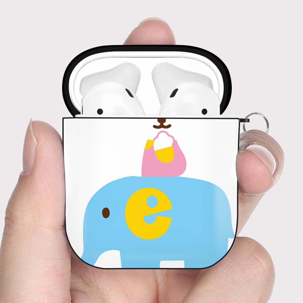 （画像用） Hello Kitty ハローキティ AirPods 第2世代保護ケース ハードシェル ブラック 耐衝撃・防指紋・カラビナ付き