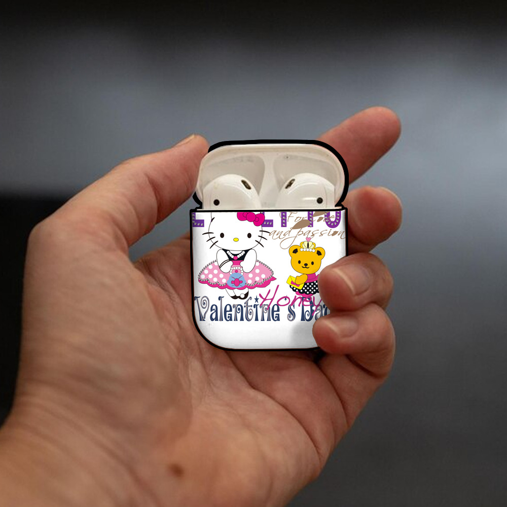 Hello Kitty ハローキティ AirPods 第2世代保護ケース ハードシェル ブラック 耐衝撃・防指紋・カラビナ付き