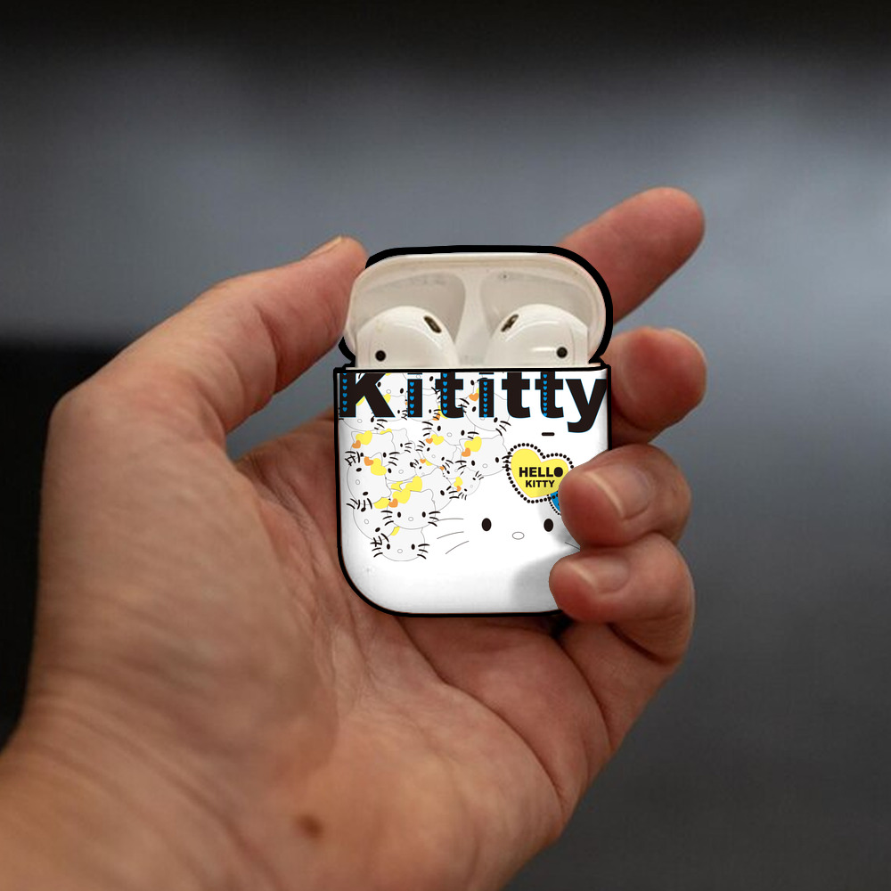 Hello Kitty ハローキティ AirPods 第2世代保護ケース ハードシェル ブラック 耐衝撃・防指紋・カラビナ付き