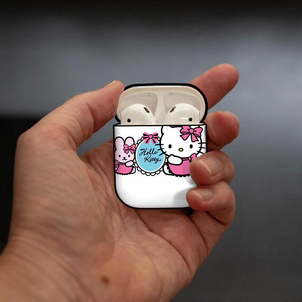 Hello Kitty ハローキティ AirPods 第2世代保護ケース ハードシェル ブラック 耐衝撃・防指紋・カラビナ付き