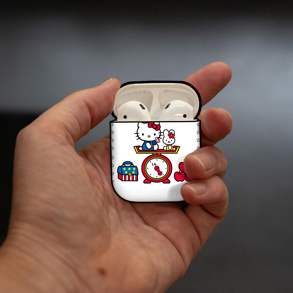 Hello Kitty ハローキティ AirPods 第2世代保護ケース ハードシェル ブラック 耐衝撃・防指紋・カラビナ付き