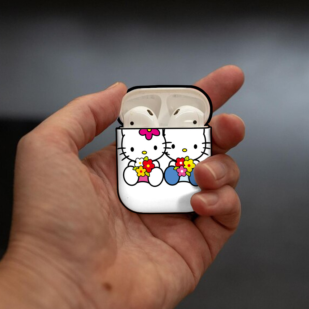 Hello Kitty ハローキティ AirPods 第2世代保護ケース ハードシェル ブラック 耐衝撃・防指紋・カラビナ付き