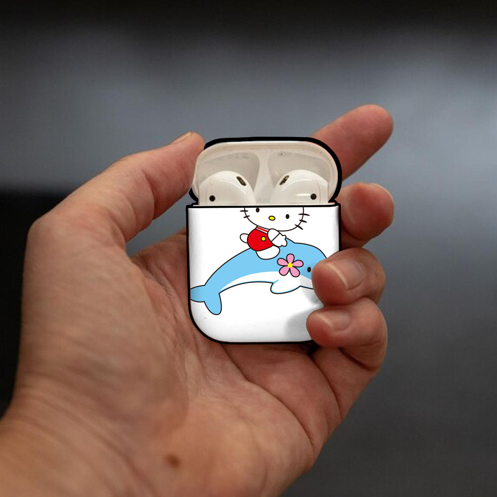 Hello Kitty ハローキティ AirPods 第2世代保護ケース ハードシェル ブラック 耐衝撃・防指紋・カラビナ付き