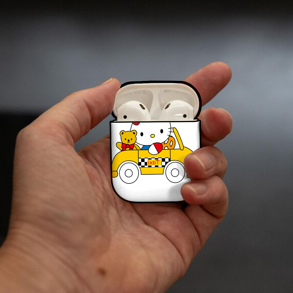 Hello Kitty ハローキティ AirPods 第2世代保護ケース ハードシェル ブラック 耐衝撃・防指紋・カラビナ付き