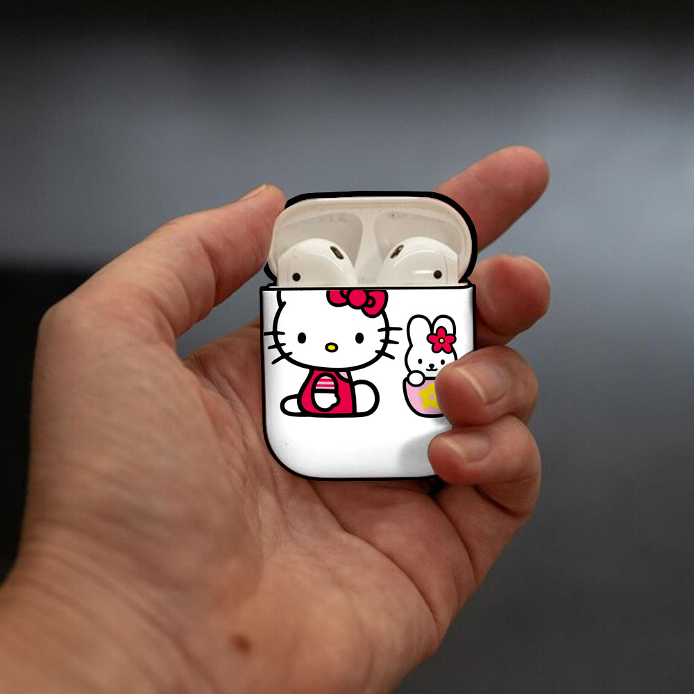 Hello Kitty ハローキティ AirPods 第2世代保護ケース ハードシェル ブラック 耐衝撃・防指紋・カラビナ付き