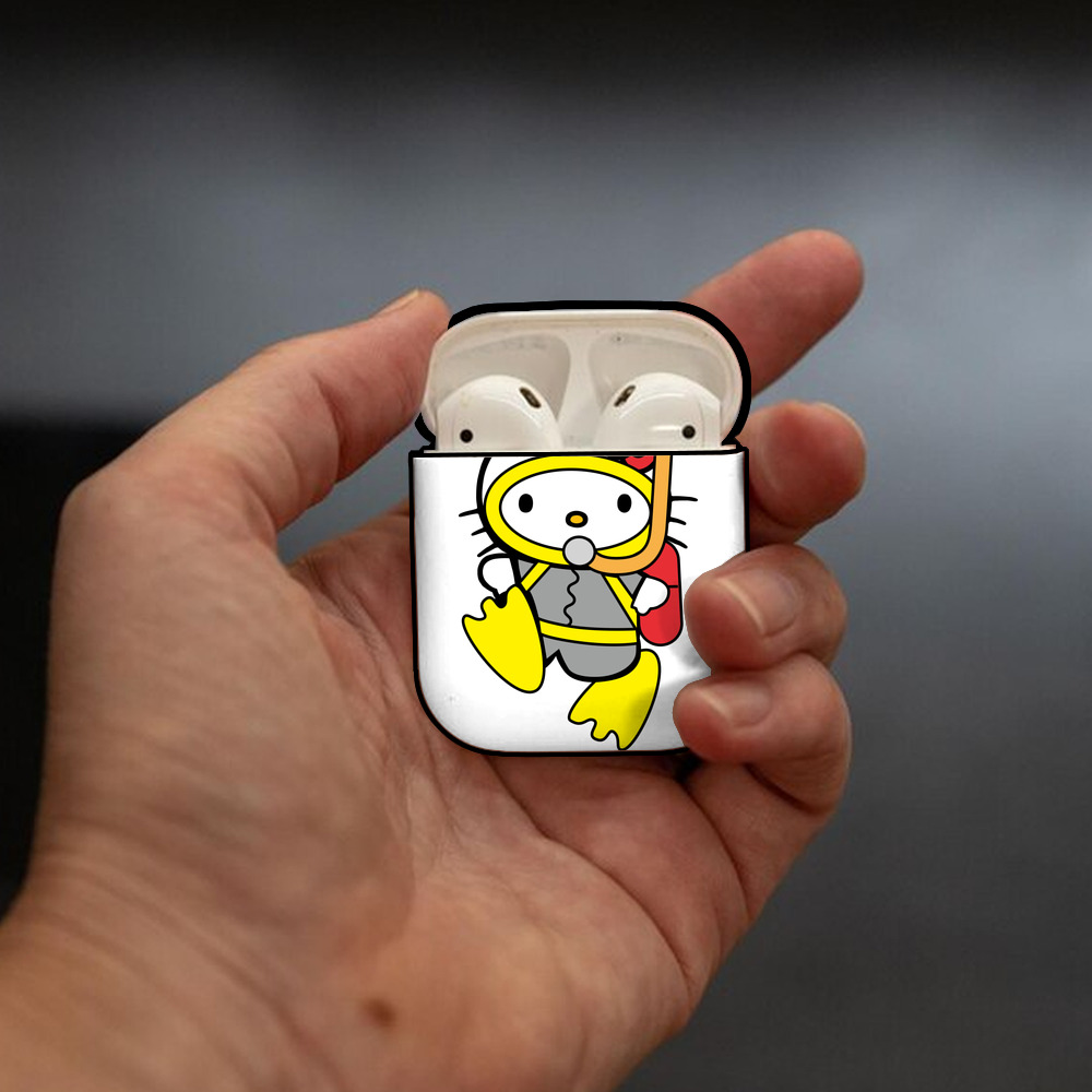 Hello Kitty ハローキティ AirPods 第2世代保護ケース ハードシェル ブラック 耐衝撃・防指紋・カラビナ付き
