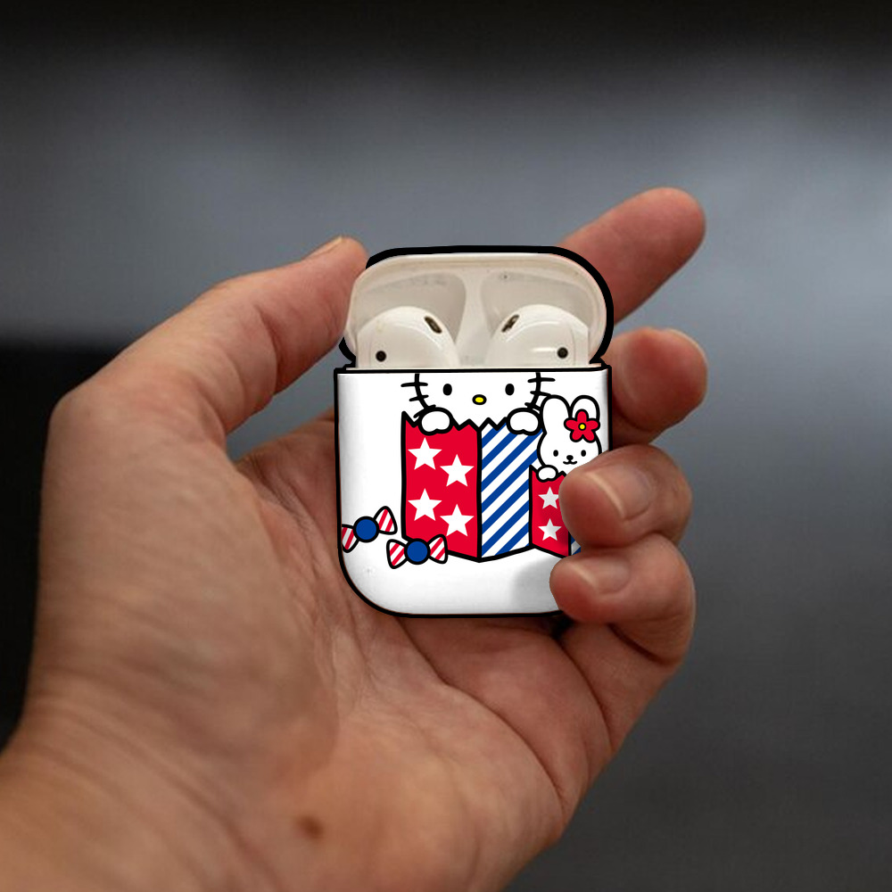 Hello Kitty ハローキティ AirPods 第2世代保護ケース ハードシェル ブラック 耐衝撃・防指紋・カラビナ付き