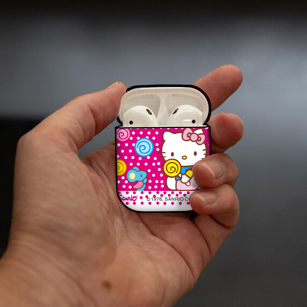 Hello Kitty ハローキティ AirPods 第2世代保護ケース ハードシェル ブラック 耐衝撃・防指紋・カラビナ付き