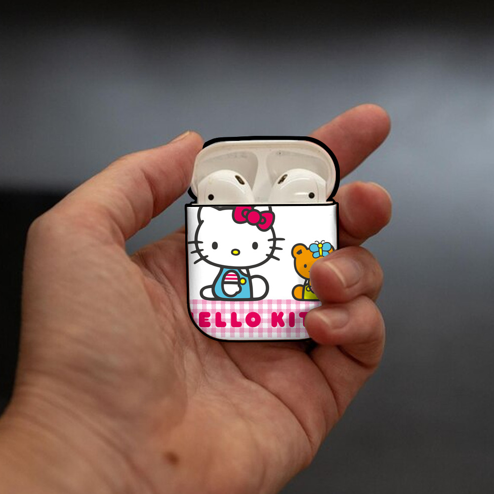 Hello Kitty ハローキティ AirPods 第2世代保護ケース ハードシェル ブラック 耐衝撃・防指紋・カラビナ付き