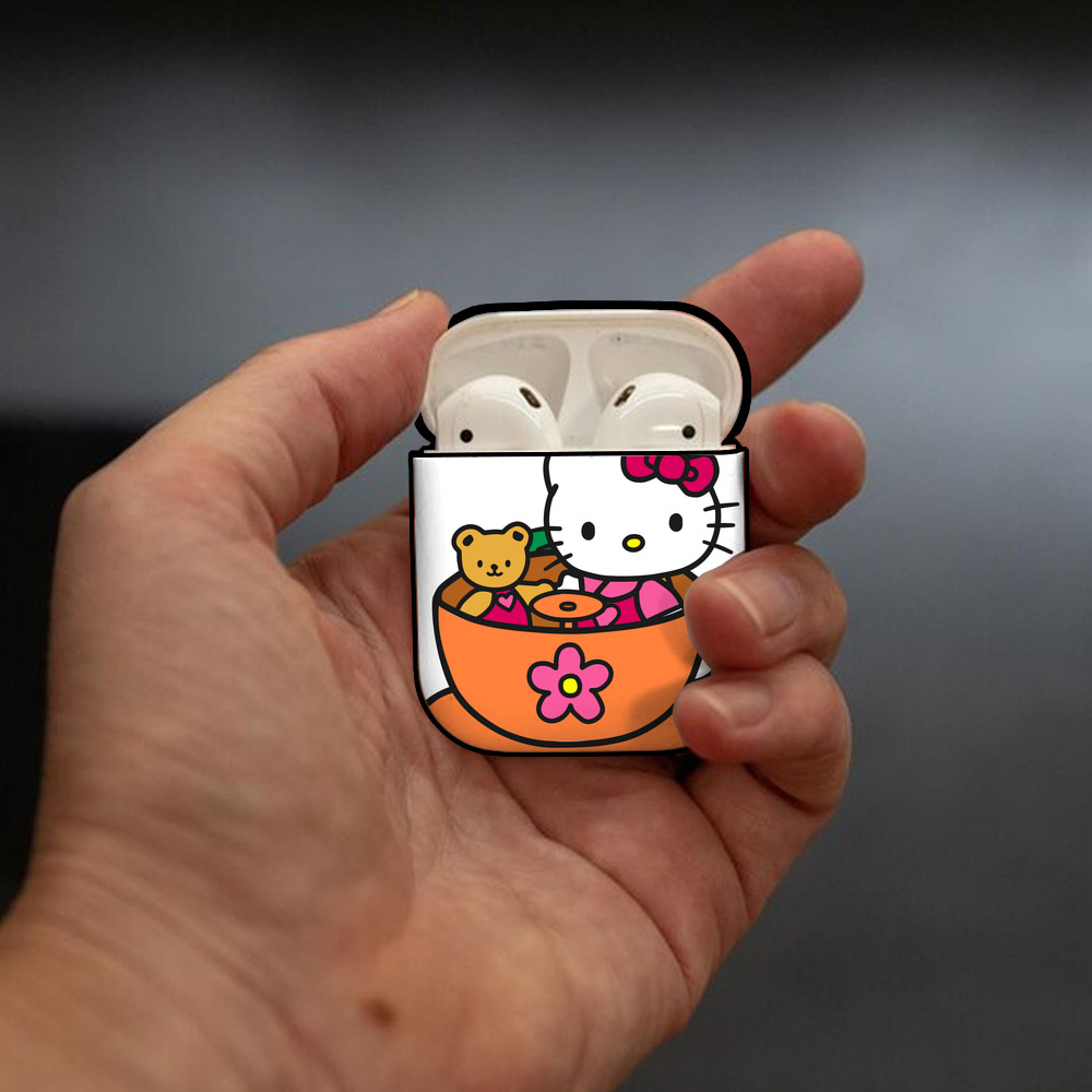 Hello Kitty ハローキティ AirPods 第2世代保護ケース ハードシェル ブラック 耐衝撃・防指紋・カラビナ付き