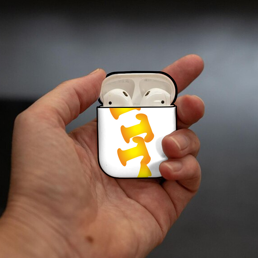 Hello Kitty ハローキティ AirPods 第2世代保護ケース ハードシェル ブラック 耐衝撃・防指紋・カラビナ付き