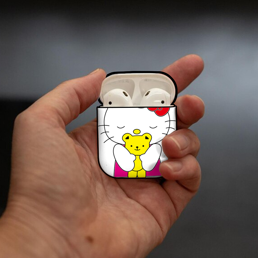 Hello Kitty ハローキティ AirPods 第2世代保護ケース ハードシェル ブラック 耐衝撃・防指紋・カラビナ付き