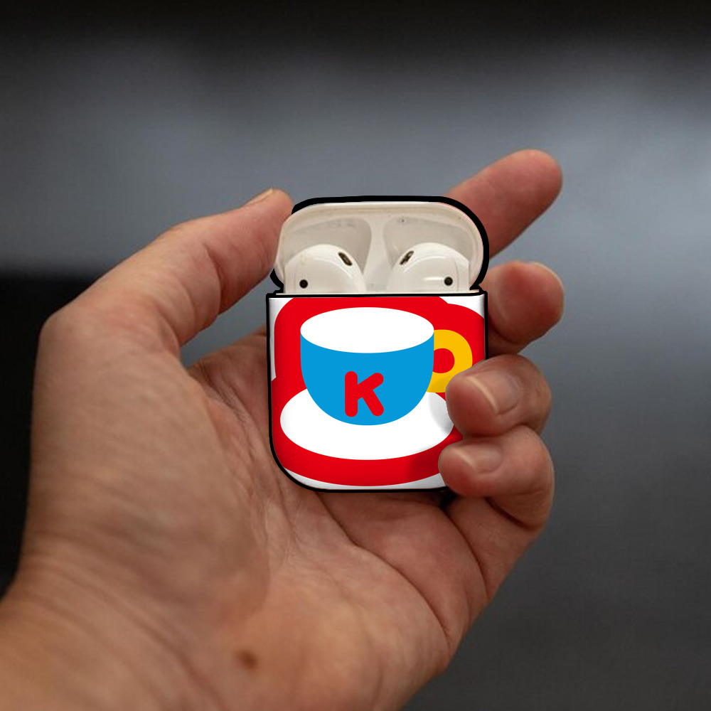 Hello Kitty ハローキティ AirPods 第2世代保護ケース ハードシェル ブラック 耐衝撃・防指紋・カラビナ付き