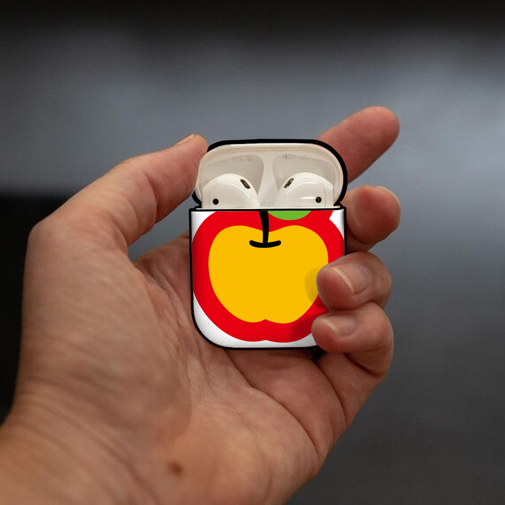 Hello Kitty ハローキティ AirPods 第2世代保護ケース ハードシェル ブラック 耐衝撃・防指紋・カラビナ付き