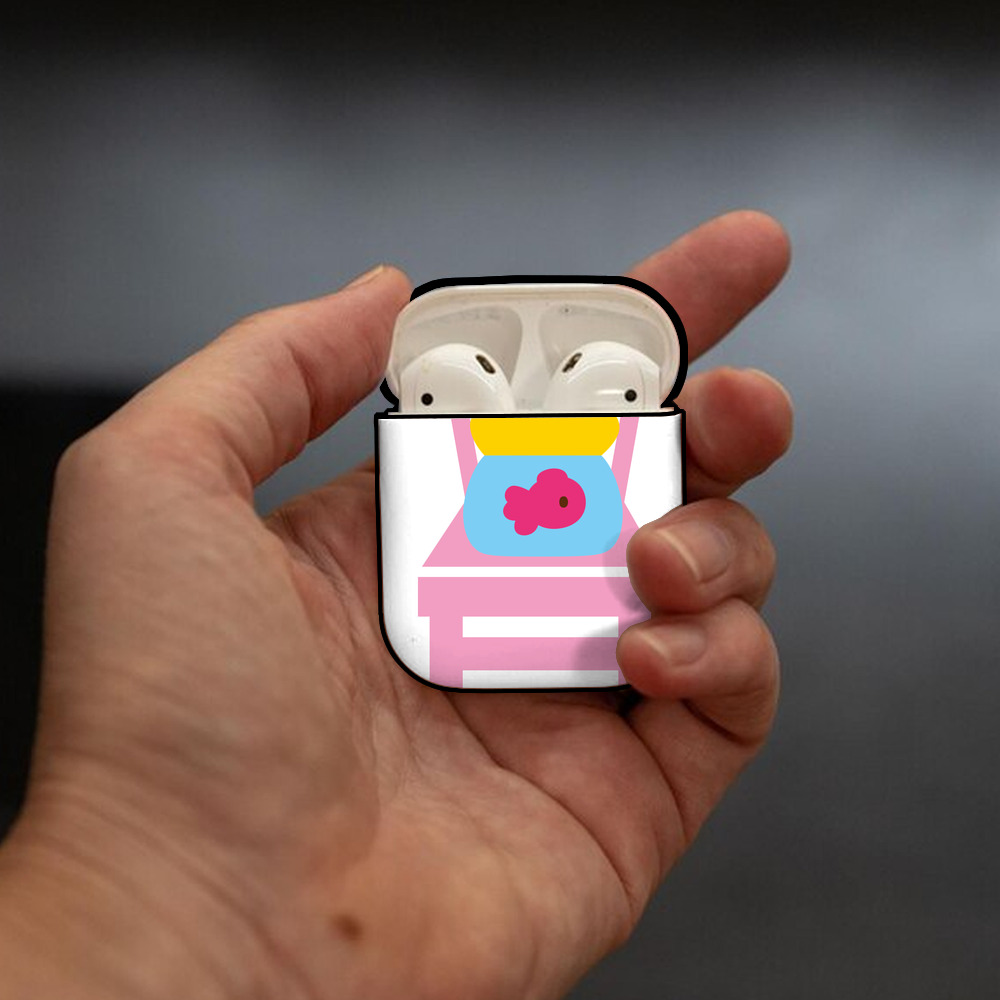 Hello Kitty ハローキティ AirPods 第2世代保護ケース ハードシェル ブラック 耐衝撃・防指紋・カラビナ付き