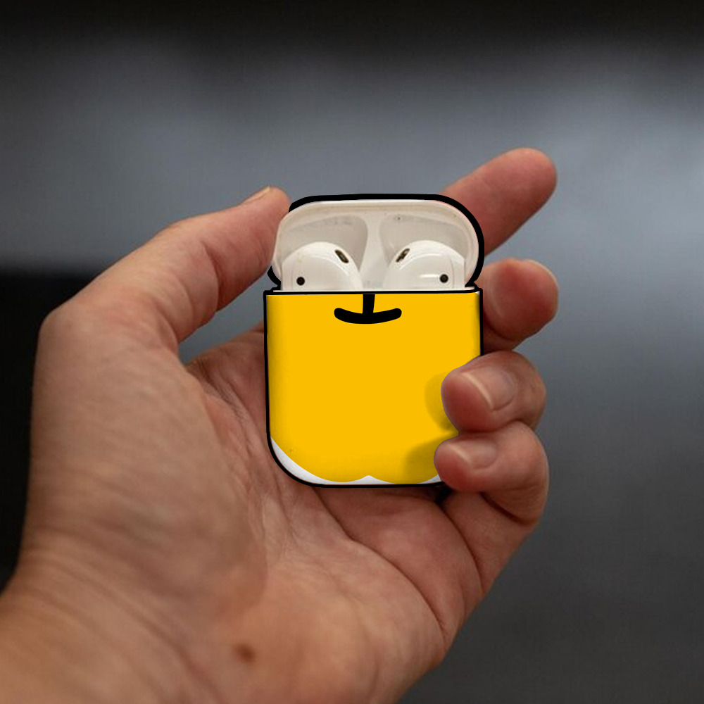 Hello Kitty ハローキティ AirPods 第2世代保護ケース ハードシェル ブラック 耐衝撃・防指紋・カラビナ付き
