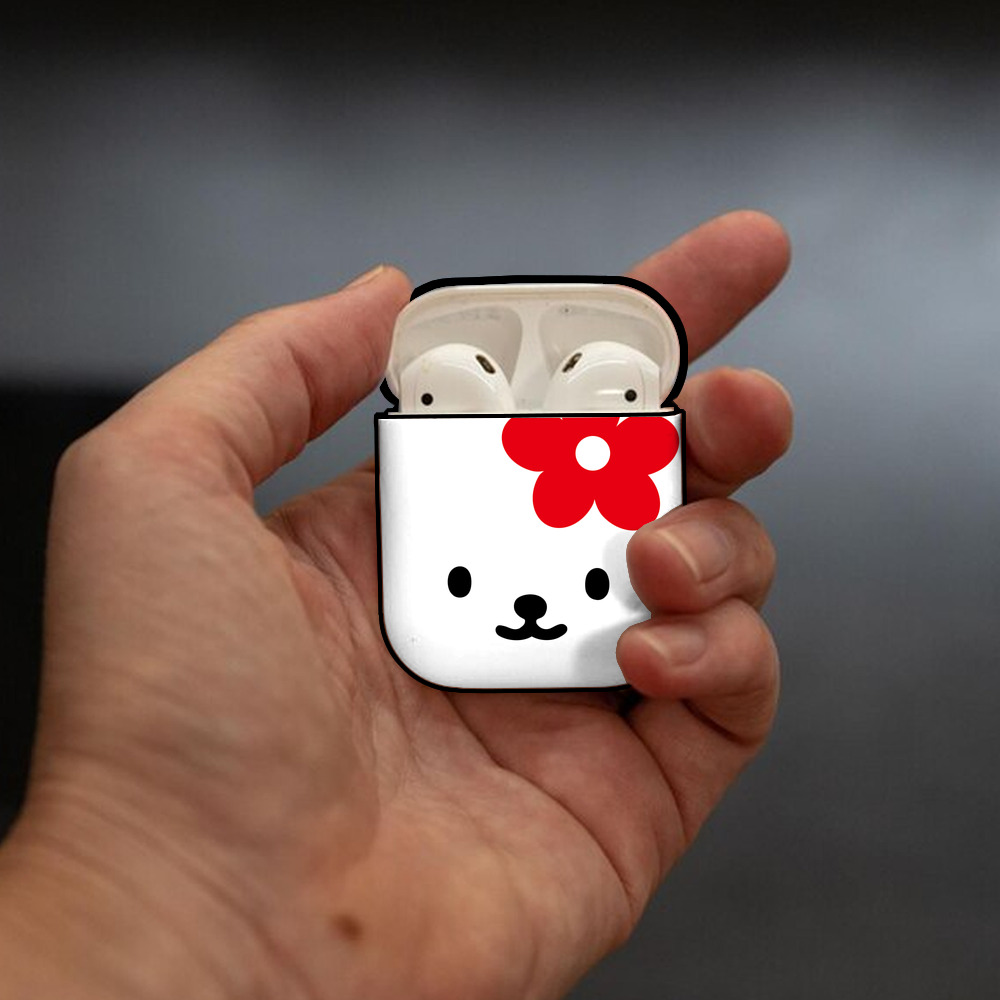 Hello Kitty ハローキティ AirPods 第2世代保護ケース ハードシェル ブラック 耐衝撃・防指紋・カラビナ付き