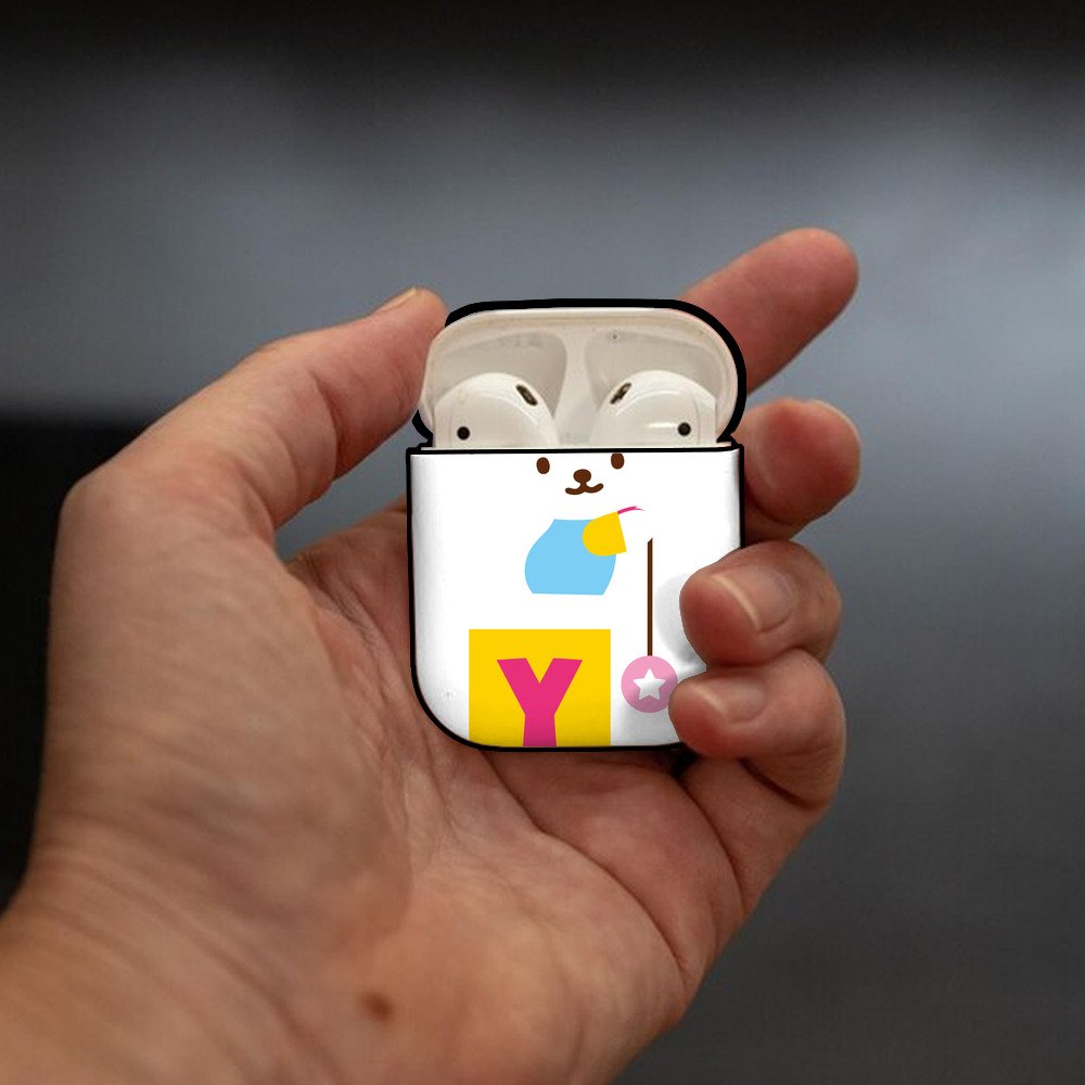 Hello Kitty ハローキティ AirPods 第2世代保護ケース ハードシェル ブラック 耐衝撃・防指紋・カラビナ付き